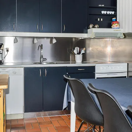 Lovely In With Kitchen